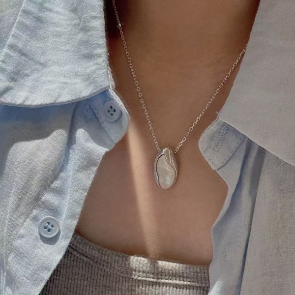 Irregular White Pearl Necklace - Image 3
