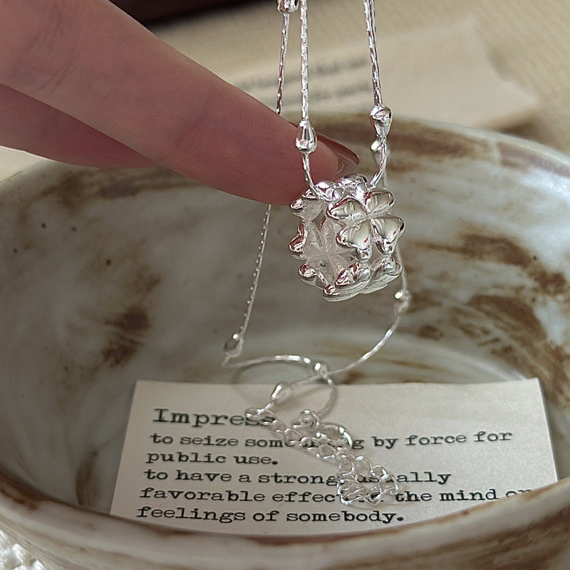 Wholesale 925 Sterling Silver Four-leaf Clover Circular Necklace