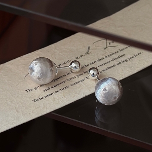 Wholesale 925 Sterling Silver Wiredrawing Hexagram-shaped Bead Earrings