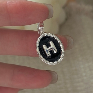 Wholesale 925 Sterling Silver Oval Enamel Engraving H Pendant