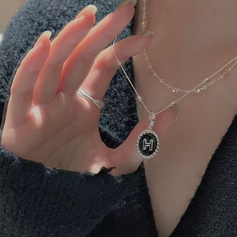 Wholesale 925 Sterling Silver Oval Enamel Engraving H Pendant - Image 5