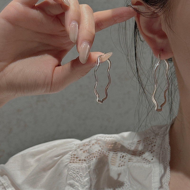 Wholesale 925 Sterling Silver Large Wave Hoop Earrings - Image 4