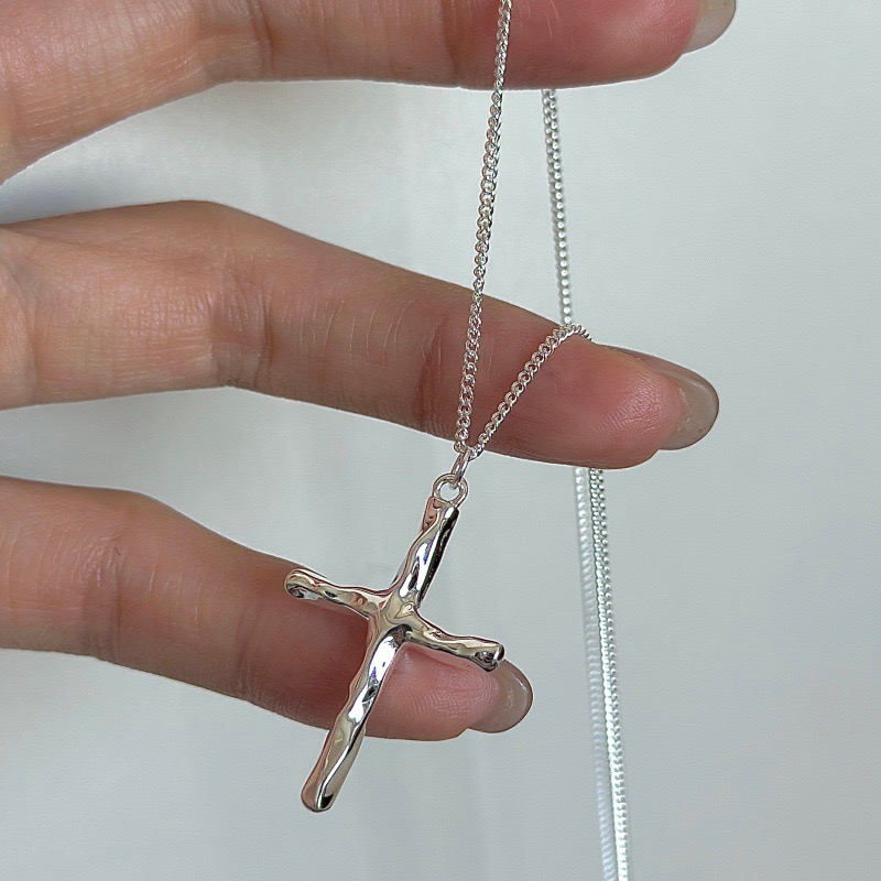 Wholesale 925 Sterling Silver Minimalist Textured Cross Necklace - Image 3