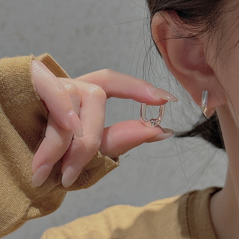 Wholesale 925 Sterling Silver U-shaped Crease Earrings - Image 4
