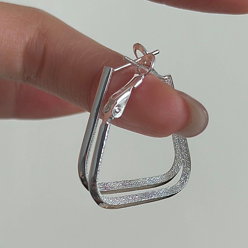 Wholesale 925 Sterling Silver Minimalist Brushed Triangular Earrings - Image 3