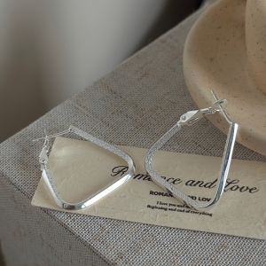 Wholesale 925 Sterling Silver Minimalist Brushed Triangular Earrings