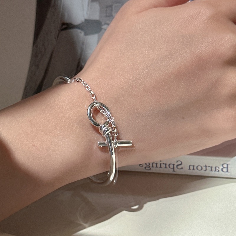 Wholesale 925 Sterling Silver Minimalist Silver OT Clasp Bangle - Image 6