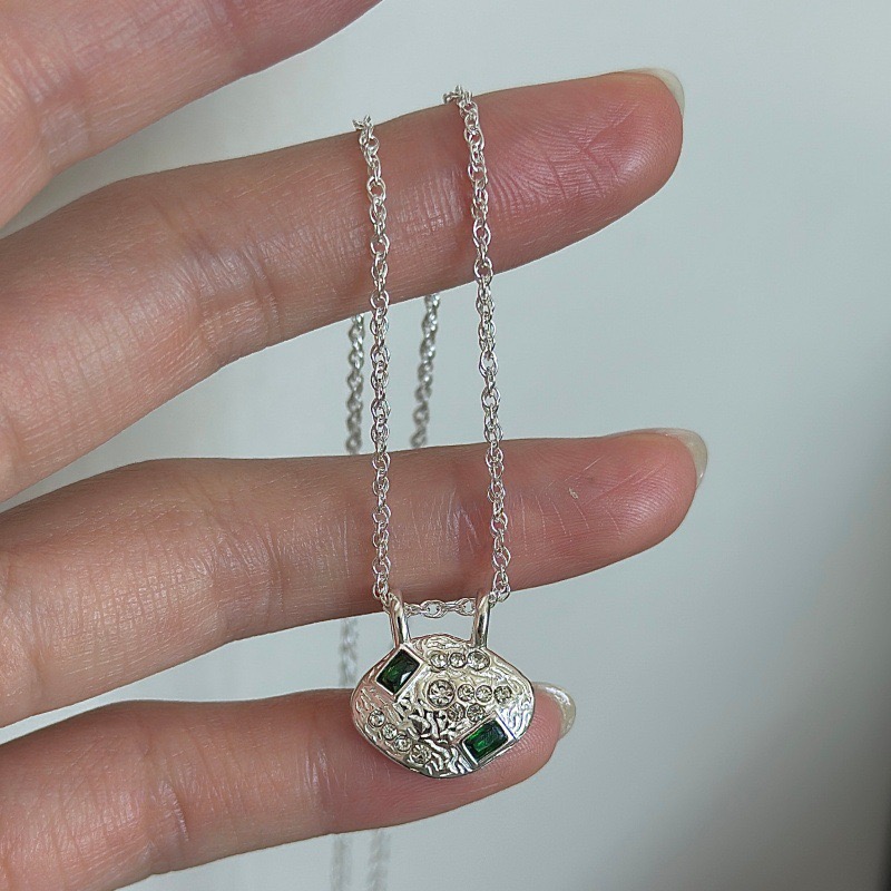 Wholesale 925 Sterling Silver Vintage Embossed Green & Clear Zircon Charm Necklace - Image 3