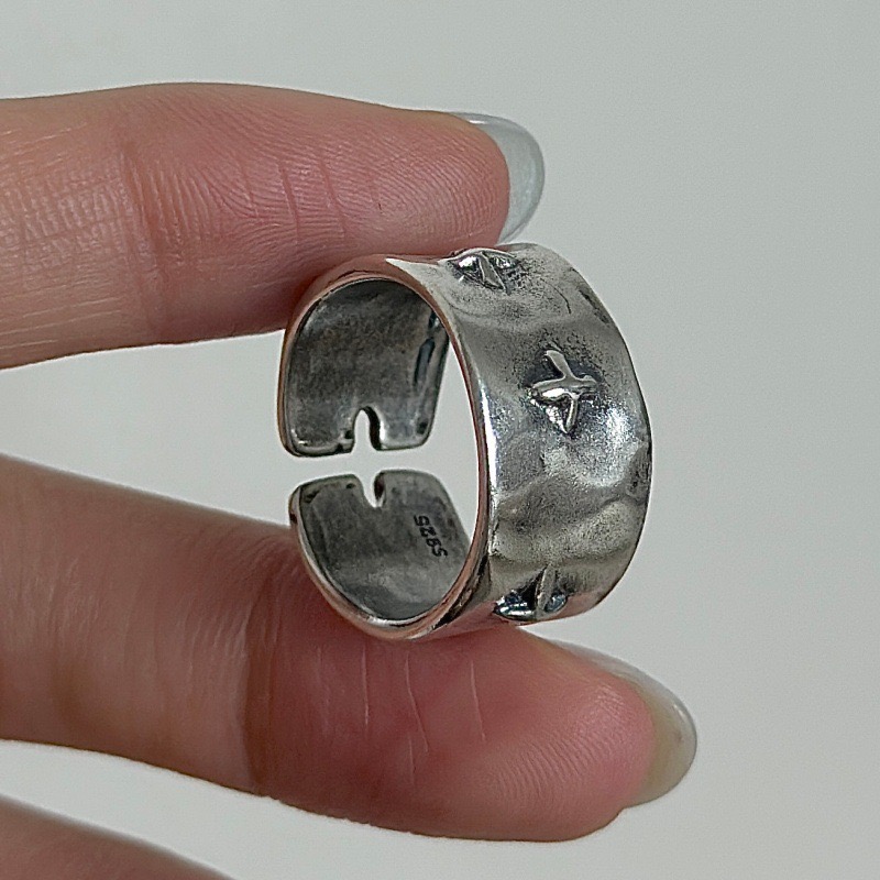 Wholesale 925 Sterling Silver Oxidized Wide Open Hammered Cross Textured Adjustable Ring - Image 3