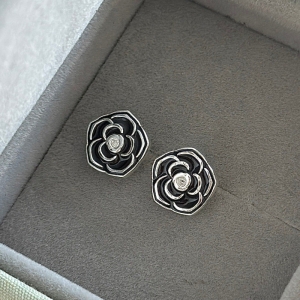 Wholesale 925 Sterling Silver Black Enamel Camellia Stud Earrings